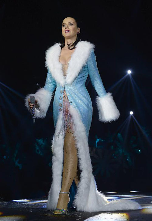 Il video di Katy Perry irrita l’Islam: in 50mila contro blasfemia Il video di Katy Perry irrita l’Islam: in 50mila contro blasfemia