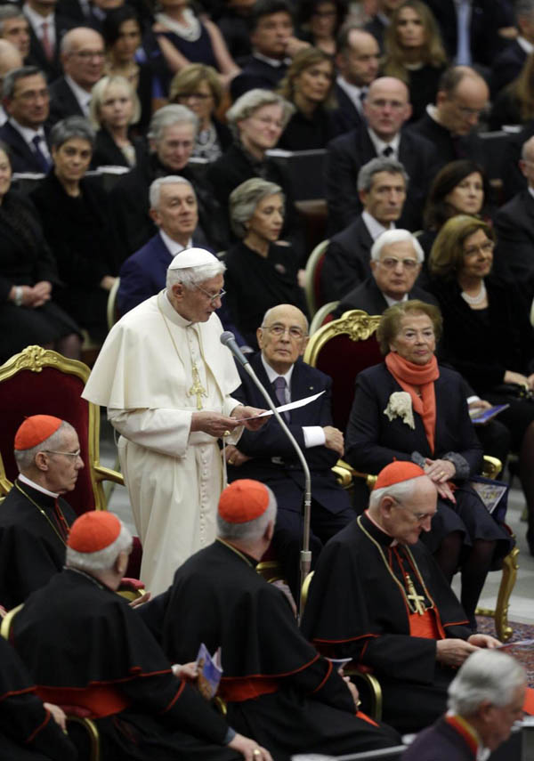 Benedetto XVI: “La mia rinuncia è valida, niente speculazioni” Benedetto XVI: “La mia rinuncia è valida, niente speculazioni”