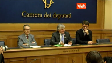 VIDEO: Sel: proposta di legge sul lavoro