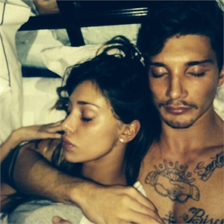 “Colpo di testa” per Belen. Diventa imprenditrice dell’hairstyling