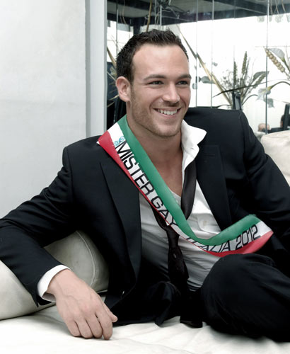 Per la prima volta un italiano a Mr Gay Universe. E’ Alessio Cuvello Per la prima volta un italiano a Mr Gay Universe. E’ Alessio Cuvello