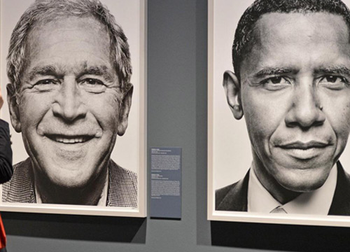 George W. Bush vuol cambiare vita e debutta come artista ad aprile George W. Bush vuol cambiare vita e debutta come artista ad aprile