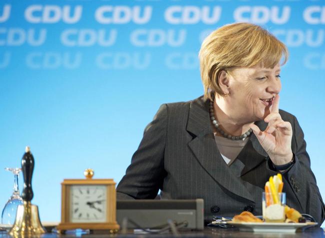 La Merkel stoppa Cameron: “Nessuna riforma radicale dell’Europa” La Merkel stoppa Cameron: “Nessuna riforma radicale dell’Europa”