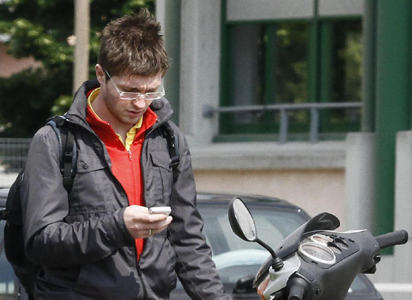 Feltri a Sollecito: “Ma Meredith te la volevi scopare?”. Trasmissione sospesa Feltri a Sollecito: “Ma Meredith te la volevi scopare?”. Trasmissione sospesa