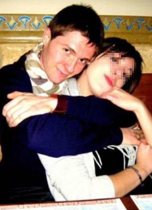 Feltri a Sollecito: “Ma Meredith te la volevi scopare?”. Trasmissione sospesa Feltri a Sollecito: “Ma Meredith te la volevi scopare?”. Trasmissione sospesa