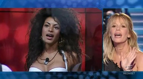 Tematica sociale al Grande Fratello: “Ci sarà una ragazza senza un braccio” Tematica sociale al Grande Fratello: “Ci sarà una ragazza senza un braccio”