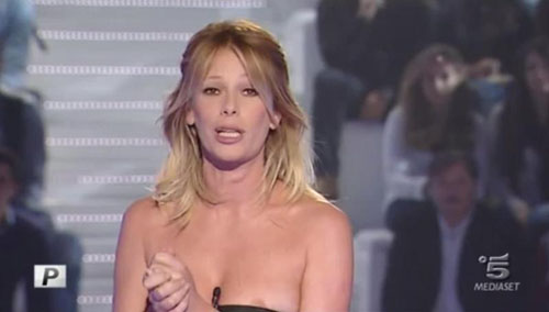 Tematica sociale al Grande Fratello: “Ci sarà una ragazza senza un braccio” Tematica sociale al Grande Fratello: “Ci sarà una ragazza senza un braccio”