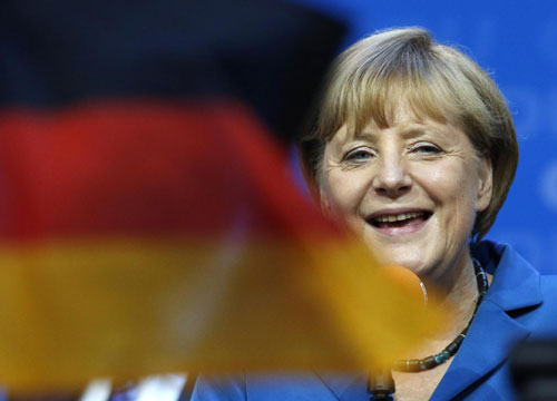 Angela Merkel a Londra, discorso al Parlamento e tè con la Regina Angela Merkel a Londra, discorso al Parlamento e tè con la Regina