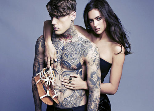 Irina Shayk, foto col tatuato. E la trans Cristina rivela che Cristiano…