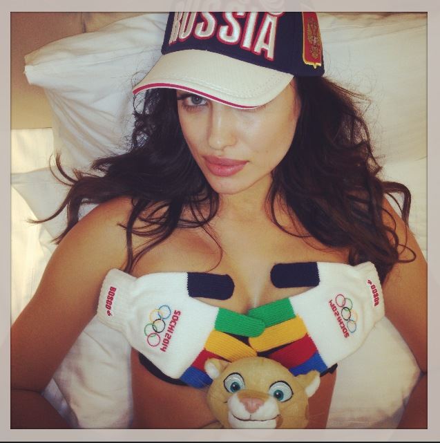 Irina Shayk, foto col tatuato. E la trans Cristina rivela che Cristiano…