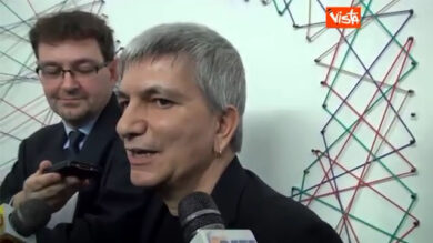 VIDEO: Vendola: spero Renzi migliori, minoranza PD cerchi ossigeno con noi