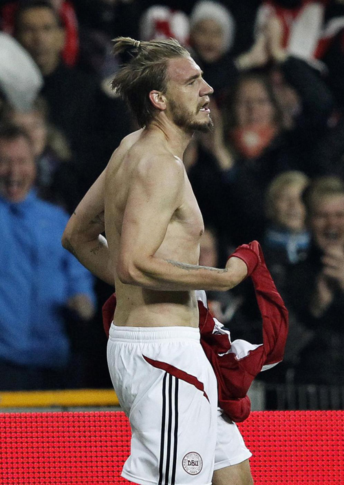 L’ex juventino Bendtner si sfoga. “Non sono uno pisicopatico” L’ex juventino Bendtner si sfoga. “Non sono uno pisicopatico”