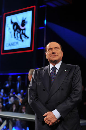 Berlusconi pronto per le nozze: “Il Cav sposerà la Pascale a Ischia” Berlusconi pronto per le nozze: “Il Cav sposerà la Pascale a Ischia”
