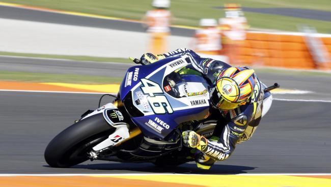 Lorenzo domina anche ultimo giorno di test. Ducati vicine a Rossi Lorenzo domina anche ultimo giorno di test. Ducati vicine a Rossi