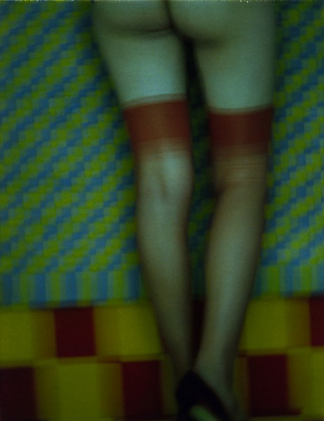 Gli scatti tra sogno e realtà: “Sarah Moon. About Colour”