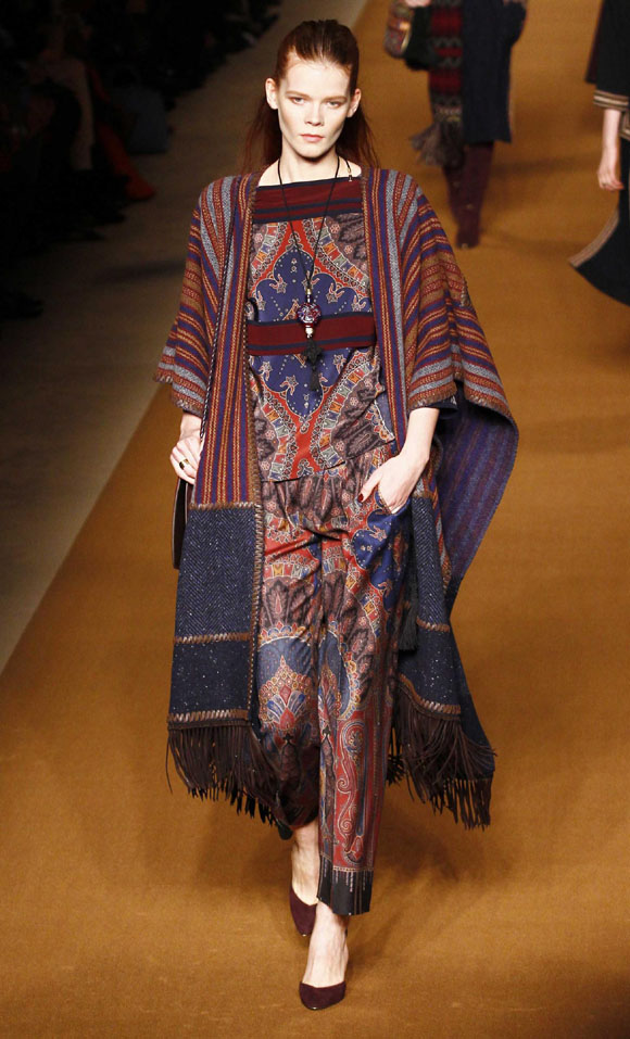 Rumors: Etro nel mirino di Louis Vuitton. Un altro marchio se ne va Rumors: Etro nel mirino di Louis Vuitton. Un altro marchio se ne va