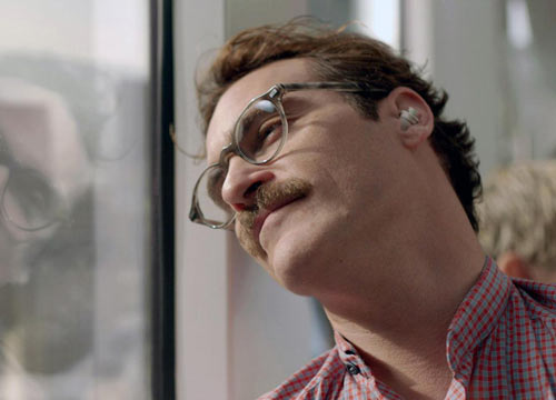 Scarlett Johansson, la lei computer. L’amore tra uomo e macchina esiste Scarlett Johansson, la lei computer. L’amore tra uomo e macchina esiste