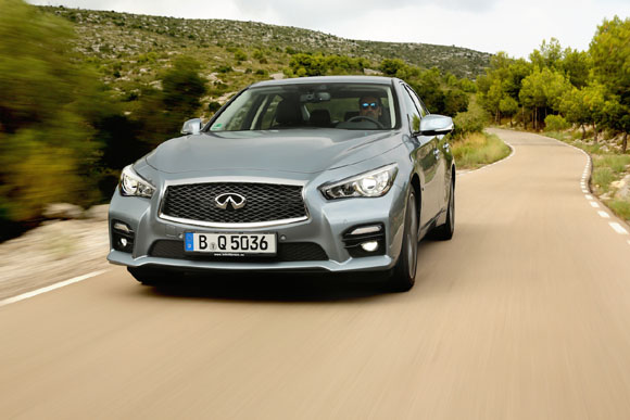 Infiniti q50 la berlina sportiva Infiniti q50 la berlina sportiva
