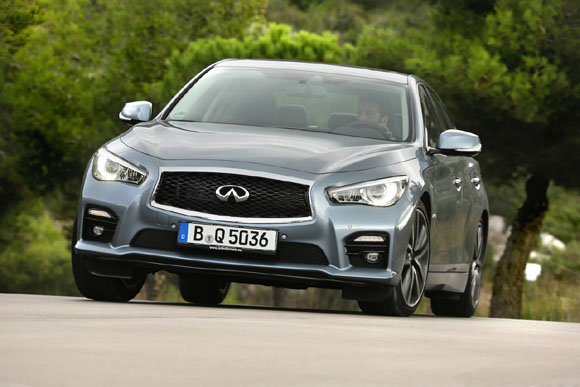 Infiniti q50 la berlina sportiva Infiniti q50 la berlina sportiva