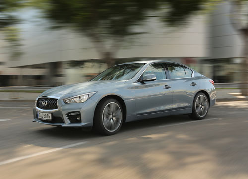 Infiniti q50 la berlina sportiva Infiniti q50 la berlina sportiva