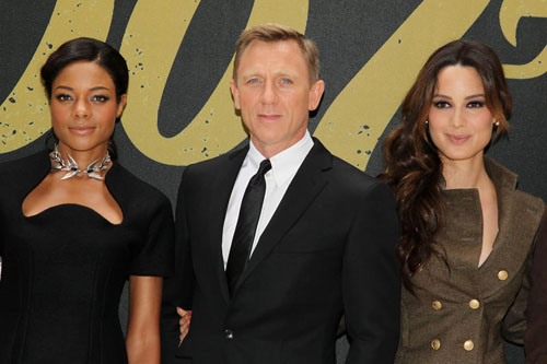 Dopo Skyfall arriva Bond 24: le novità sull’atteso sequel Dopo Skyfall arriva Bond 24: le novità sull’atteso sequel