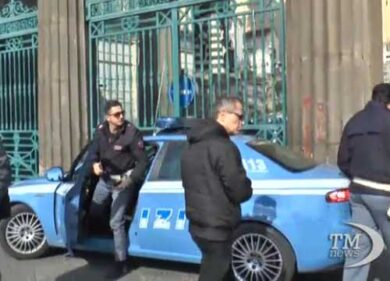VIDEO: Napoli, imprenditore trovato morto al cimitero: fermato l’omicida