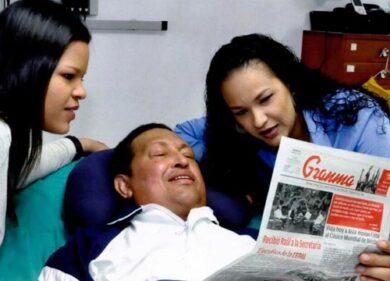 Il Venezuela ricorda la morte di Chavez. Ma nel Paese dilaga la protesta