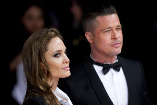 Nuovo intervento chirurgico contro il cancro per Angelina Jolie Nuovo intervento chirurgico contro il cancro per Angelina Jolie