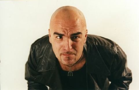 Neknomination, dj Aniceto: “Per essere fighi non bisogna seguire il branco” Neknomination, dj Aniceto: “Per essere fighi non bisogna seguire il branco”