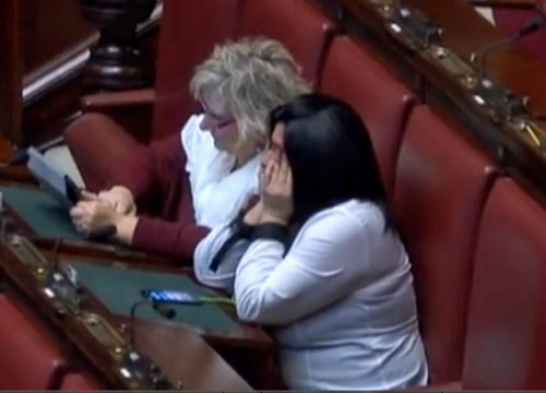 Bocciate le quote rosa in Parlamento. Nel Pd è guerra maschi-femmine Bocciate le quote rosa in Parlamento. Nel Pd è guerra maschi-femmine