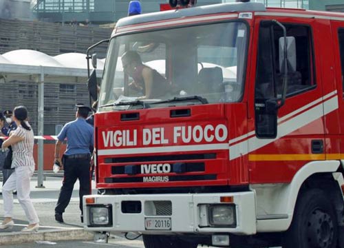Una vita ad accumulare ritagli. Muore nel rogo dei giornali