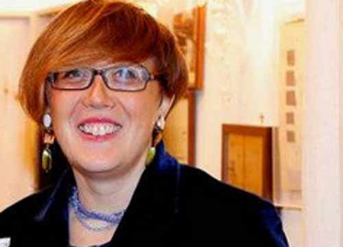 Mondadori verso il premio Strega con la Napoli barocca di Antonella Cilento Mondadori verso il premio Strega con la Napoli barocca di Antonella Cilento