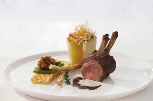 Lusso intimistico nel cuore delle Alpi. L’estate 2014? E’ in Austria Lusso intimistico nel cuore delle Alpi. L’estate 2014? E’ in Austria