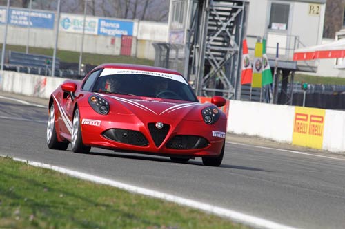 L’Alfa Romeo 4C sarà Safety Car del FIA WTCC L’Alfa Romeo 4C sarà Safety Car del FIA WTCC