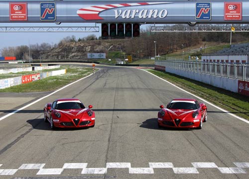 L’Alfa Romeo 4C sarà Safety Car del FIA WTCC L’Alfa Romeo 4C sarà Safety Car del FIA WTCC