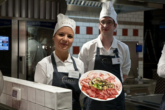 L’Eataly di Farinetti sbarca a Milano. Un ‘tempio del gusto’ L’Eataly di Farinetti sbarca a Milano. Un ‘tempio del gusto’