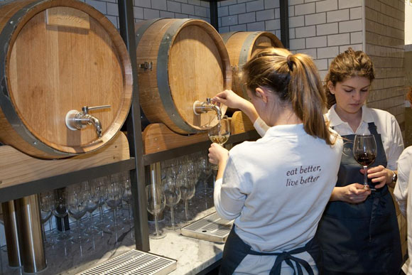 L’Eataly di Farinetti sbarca a Milano. Un ‘tempio del gusto’ L’Eataly di Farinetti sbarca a Milano. Un ‘tempio del gusto’