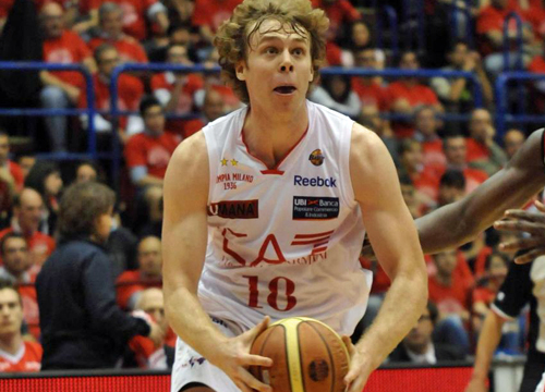 Langford ko? Ci pensa Melli a trascinare l’Olimpia Milano in fuga… Langford ko? Ci pensa Melli a trascinare l’Olimpia Milano in fuga…