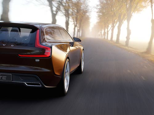 ES, una sigla storica di Volvo, torna a vivere con la Concept Estate ES, una sigla storica di Volvo, torna a vivere con la Concept Estate