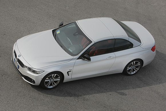 Scopri la Bmw Serie 4 Cabrio, con tante soluzioni tecniche innovative
