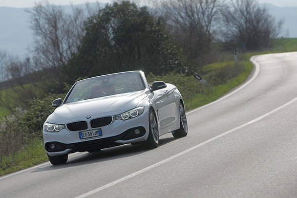 Scopri la Bmw Serie 4 Cabrio, con tante soluzioni tecniche innovative