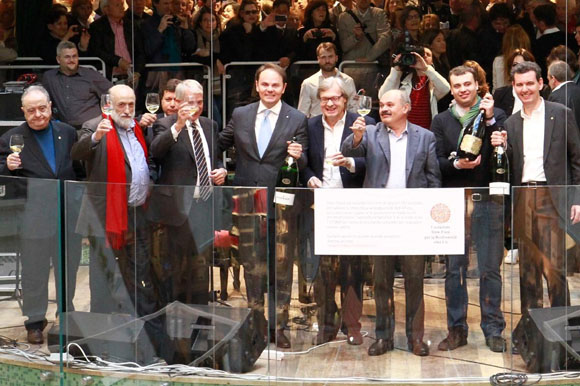 Eataly, tutti a bere gratis. Mentre Actionaid lancia l’adozione in barattolo