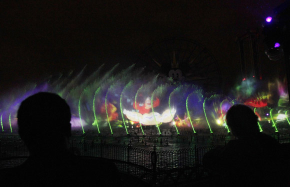 Accuse a Eurodisney: “Discriminazioni razziali nelle assunzioni” Accuse a Eurodisney: “Discriminazioni razziali nelle assunzioni”