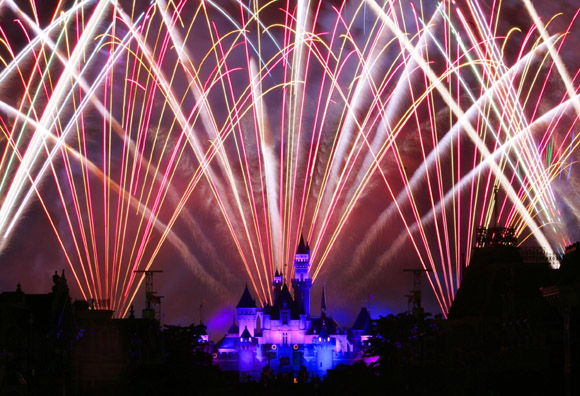 Accuse a Eurodisney: “Discriminazioni razziali nelle assunzioni” Accuse a Eurodisney: “Discriminazioni razziali nelle assunzioni”