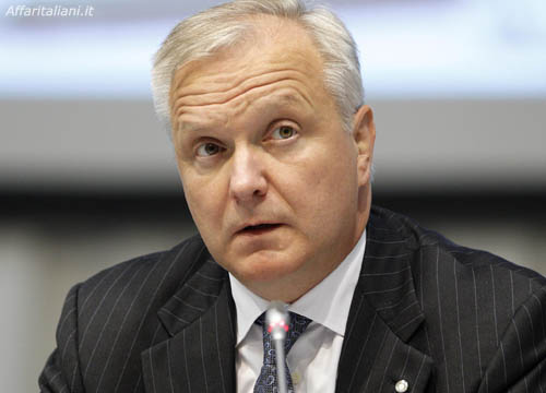 Ucraina, Rehn: nuovi finanziamenti Ue da 1 miliardo per Kiev Ucraina, Rehn: nuovi finanziamenti Ue da 1 miliardo per Kiev