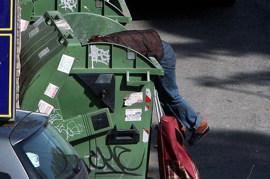 Senza dimora, a Parigi un sito pubblica i nomi dei morti in strada Senza dimora, a Parigi un sito pubblica i nomi dei morti in strada
