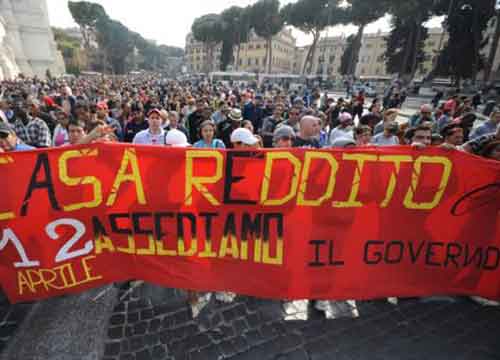 Emergenza casa, occupata l’Anagrafe Emergenza casa, occupata l’Anagrafe