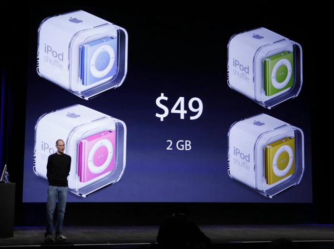 Cook perseguitato dallo spettro di Jobs: tutti i segreti di Apple Cook perseguitato dallo spettro di Jobs: tutti i segreti di Apple
