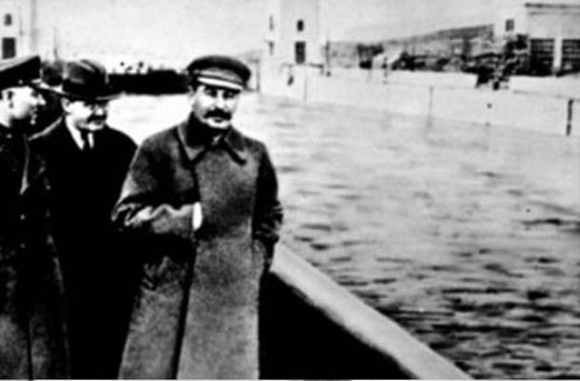Incubo comunismo sul voto Ue. Viaggio nella nostalgia dilagante Incubo comunismo sul voto Ue. Viaggio nella nostalgia dilagante