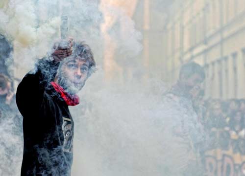 Obama a Roma, allarme sicurezza. Gli antagonisti dichiarano guerra Obama a Roma, allarme sicurezza. Gli antagonisti dichiarano guerra